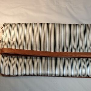 White House Black Market Clutch